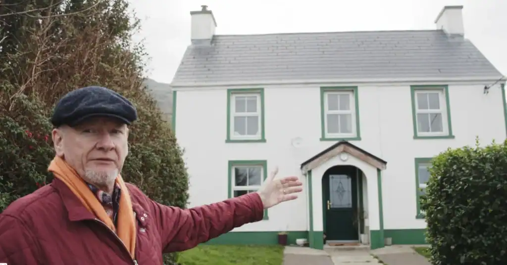 Video of Liam O'Neill artist in his native West Kerry Corca Dhuibhne